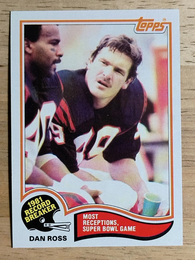 1982 Topps #6 Dan Ross RB