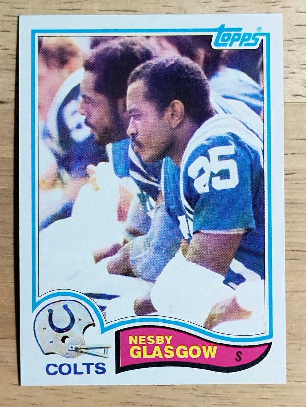 1982 Topps #15 Nesby Glasgow