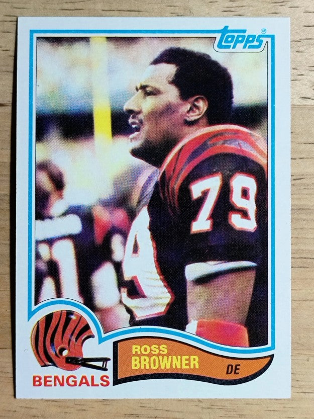 1982 Topps #43 Ross Browner