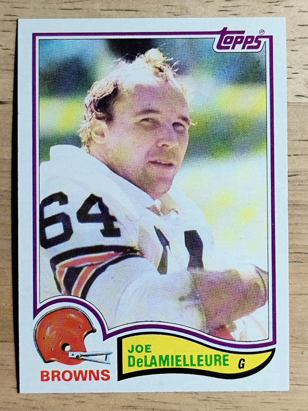 1982 Topps #60 Joe DeLamielleure