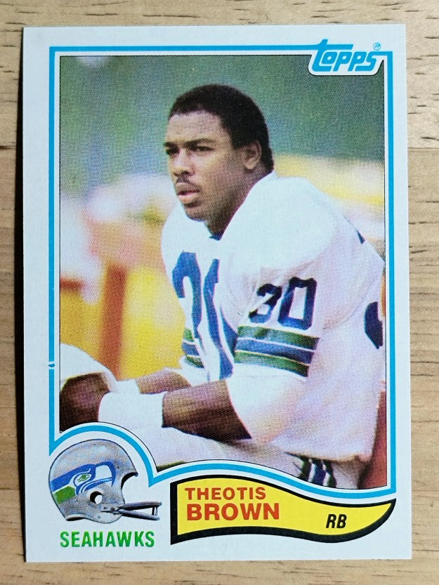 1982 Topps #244 Theotis Brown