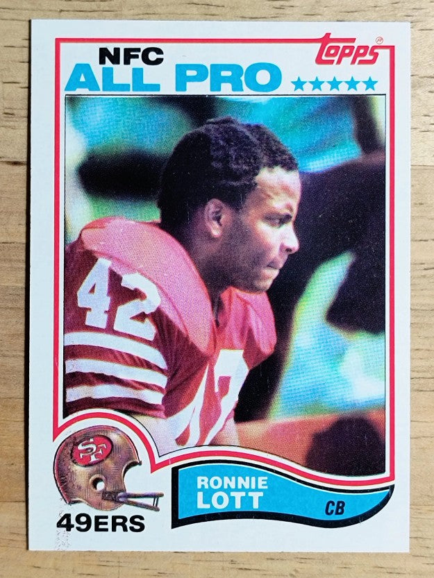 1982 Topps #486 Ronnie Lott RC