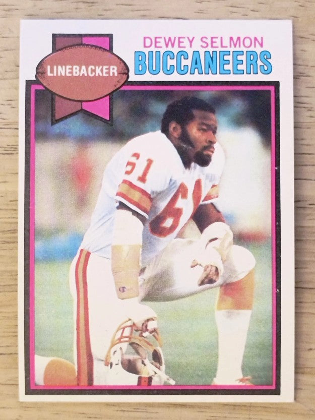 1979 Topps #303 Dewey Selmon (EXMT)
