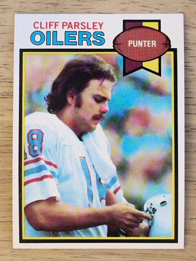 1979 Topps #524 Cliff Parsley RC (MINT)