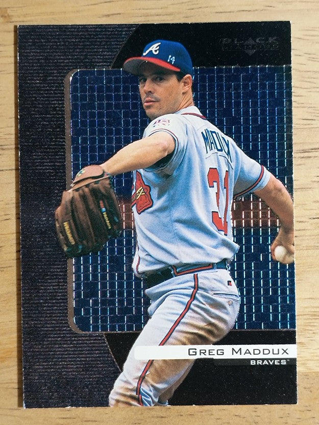 2000 Black Diamond #9 Greg Maddux