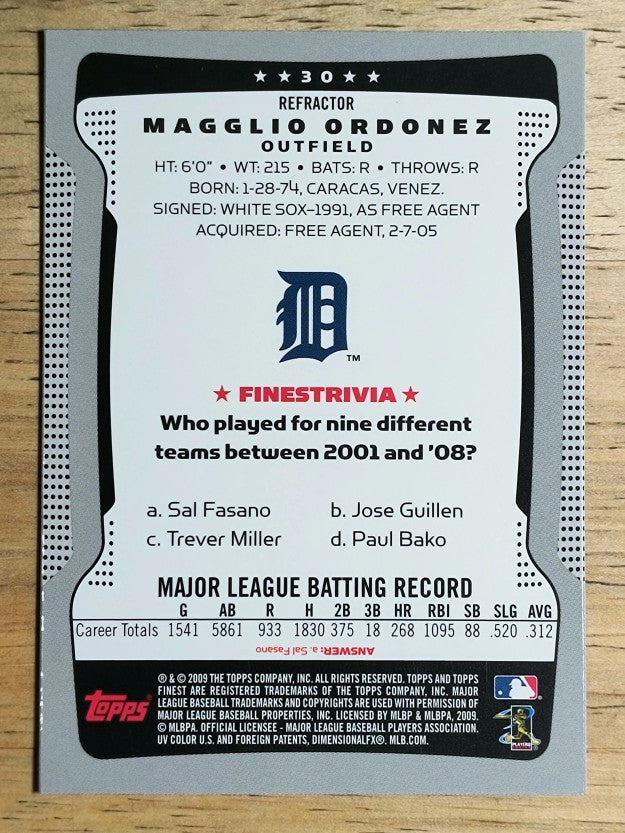 2009 Finest Refractors #30 Magglio Ordonez