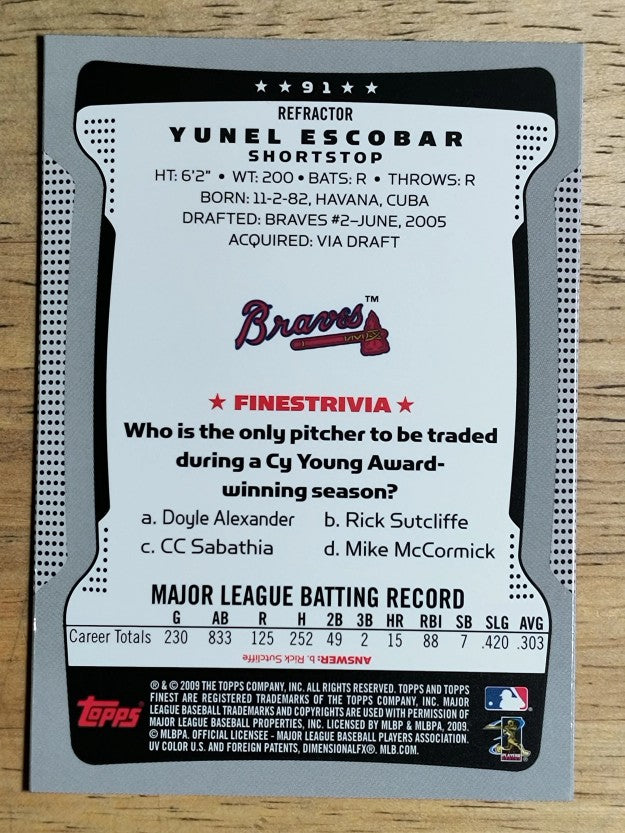 2009 Finest Refractors #91 Yunel Escobar