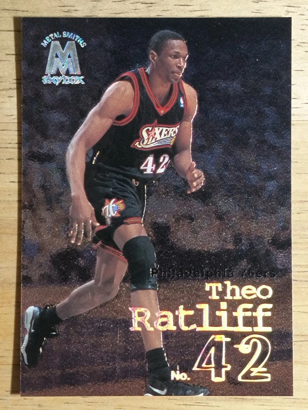 1998-99 SkyBox Molten Metal #34 Theo Ratliff