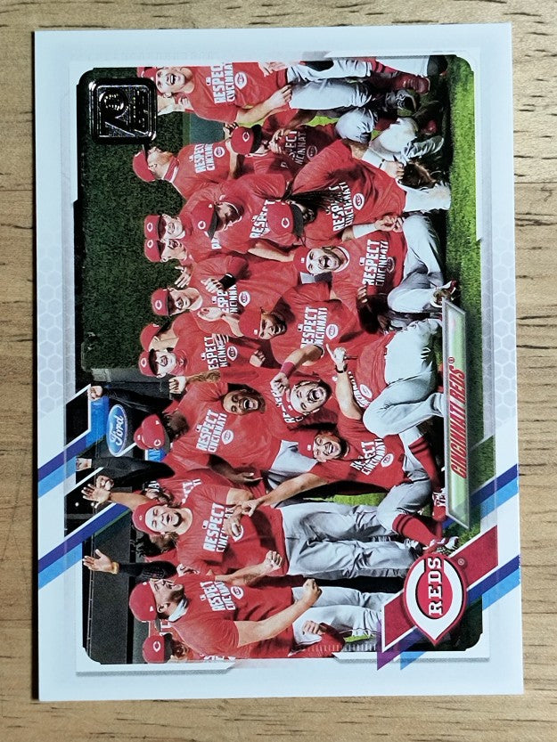 2021 Topps #587 Cincinnati Reds TC