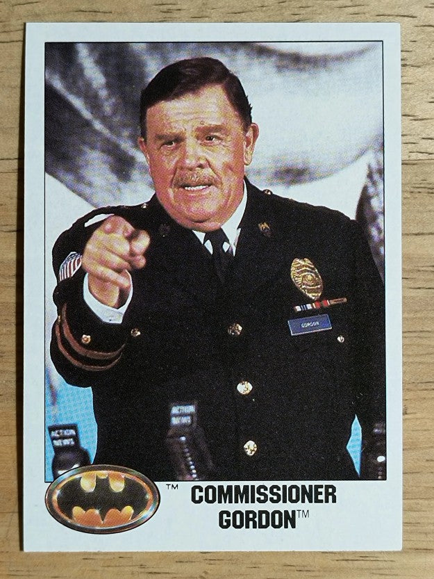 1989 Topps Batman Movie #8 Commissioner Gordon