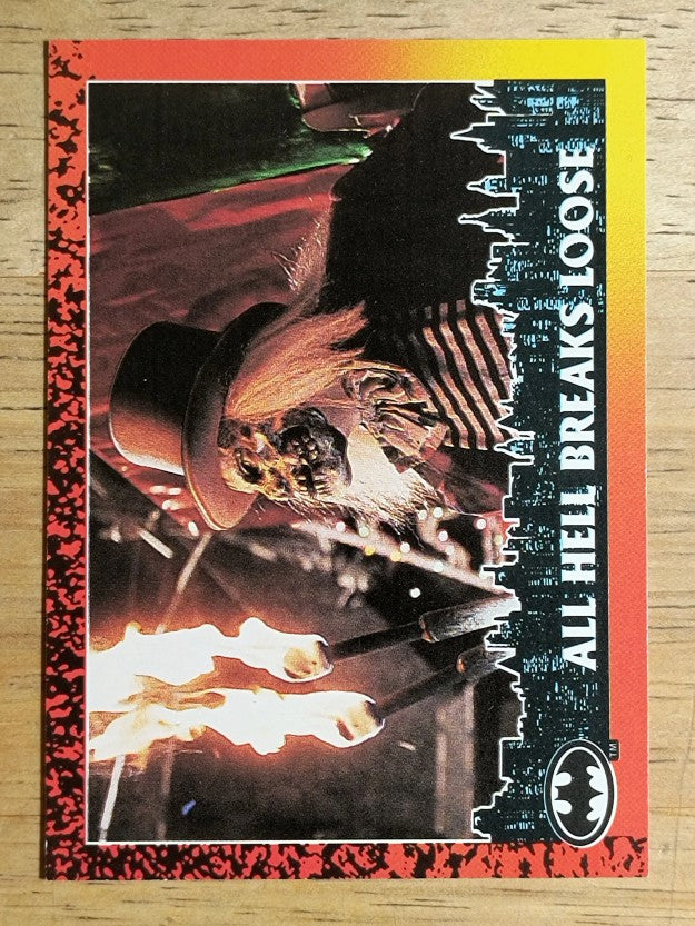 1992 Topps Batman Returns #15 All Hell Breaks Loose