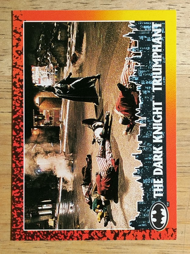 1992 Topps Batman Returns #77 The Dark Knight Triumphant
