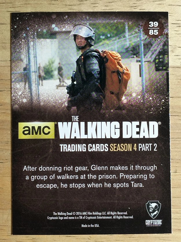 2016 Cryptozoic The Walking Dead Season Four Part 2 #39 Riot Out of Here!
