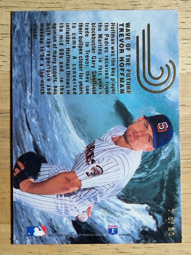 1993 Flair Wave of the Future #7 Trevor Hoffman (EXMT)