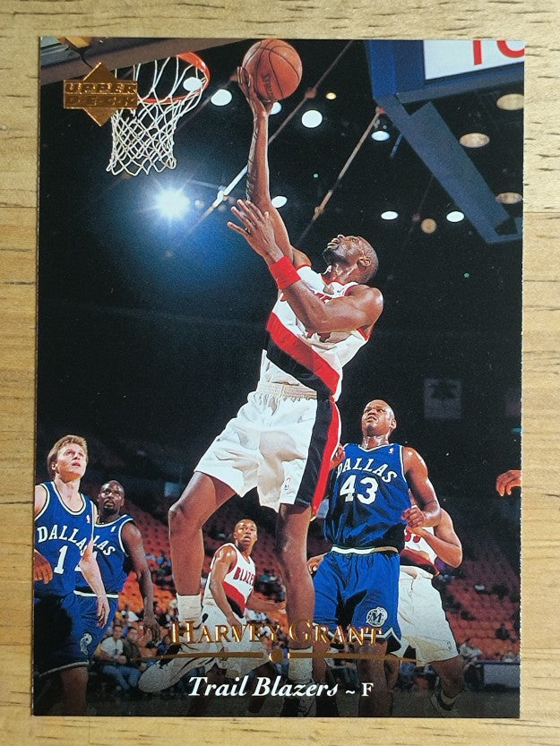 1995-96 Upper Deck #208 Harvey Grant