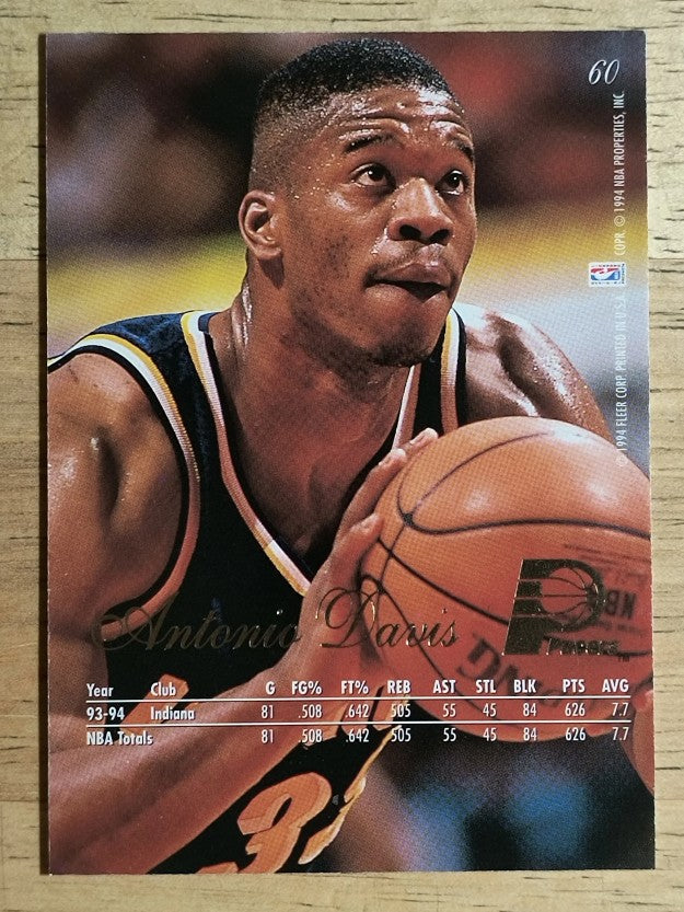 1994-95 Flair #60 Antonio Davis