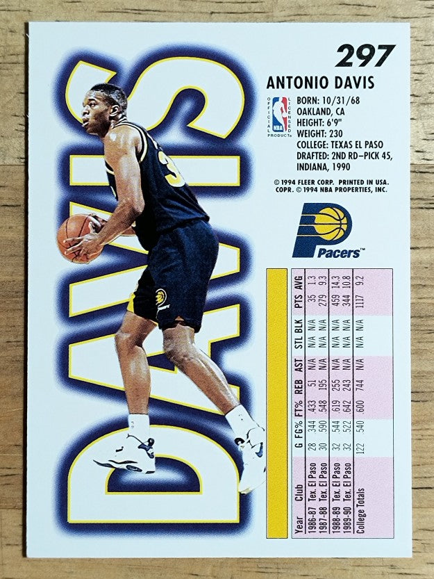 1993-94 Fleer #297 Antonio Davis RC