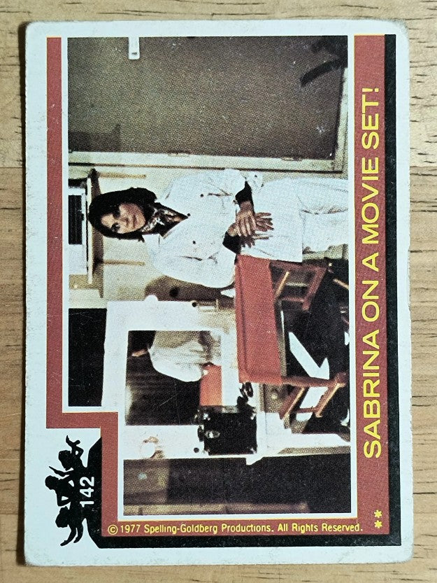 1977 Topps Charlie's Angels #142 Sabrina on a Movie Set (VG)