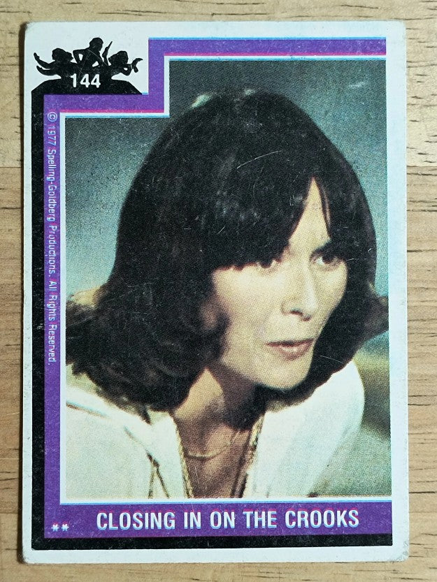1977 Topps Charlie's Angels #144 Closing in on the Crooks (VGEX)