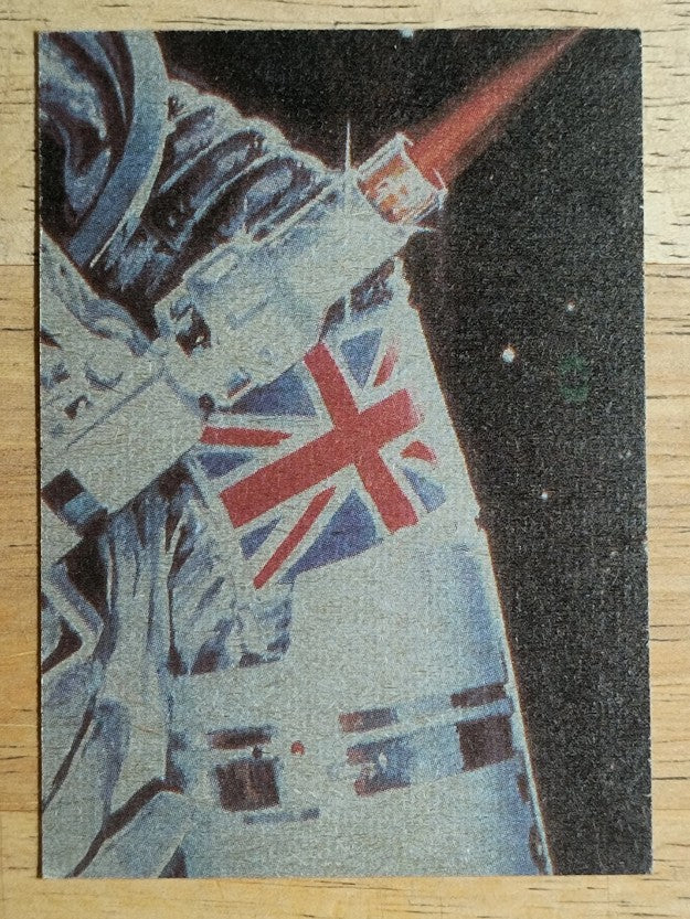 1979 Topps James Bond Moonraker #75 The People of Tomorrow (EX)