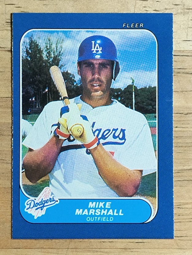 1986 Fleer Mini #30 Mike Marshall