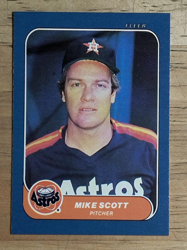 1986 Fleer Mini #66 Mike Scott