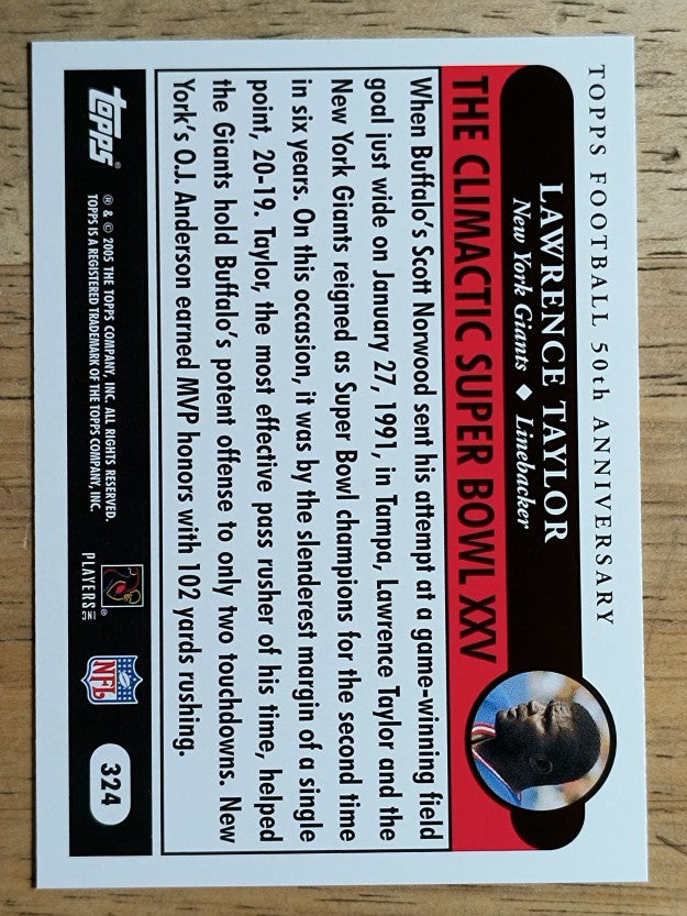 2005 Topps #324 Lawrence Taylor GM