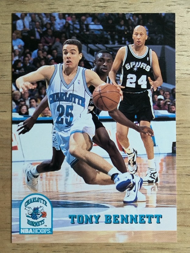 1993-94 Hoops #17 Tony Bennett