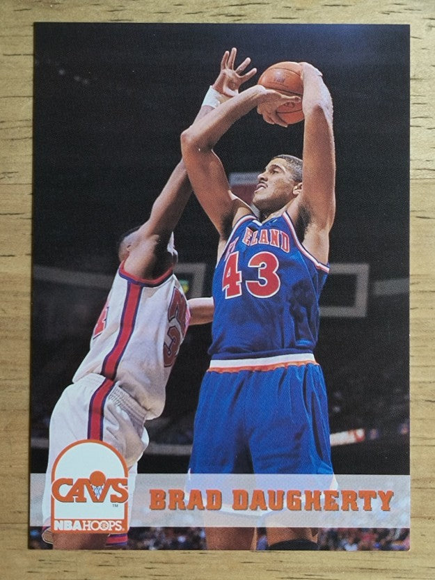 1993-94 Hoops #37 Brad Daugherty