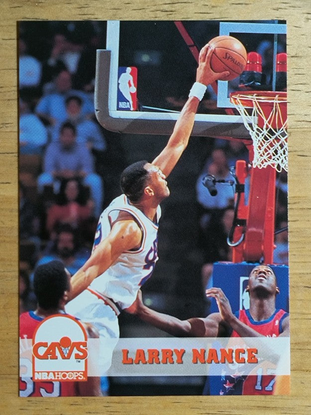 1993-94 Hoops #40 Larry Nance