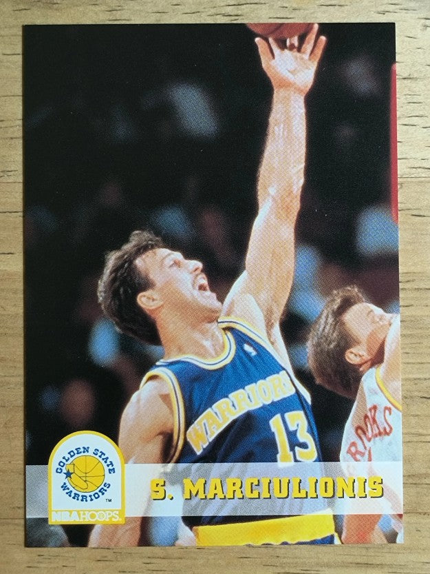 1993-94 Hoops #72 Sarunas Marciulionis