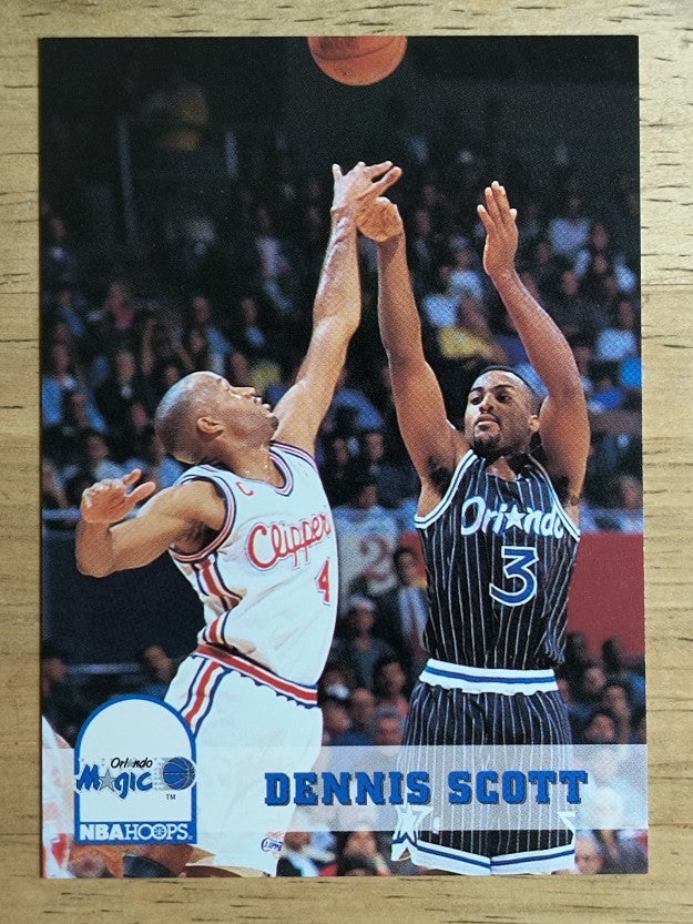 1993-94 Hoops #157 Dennis Scott