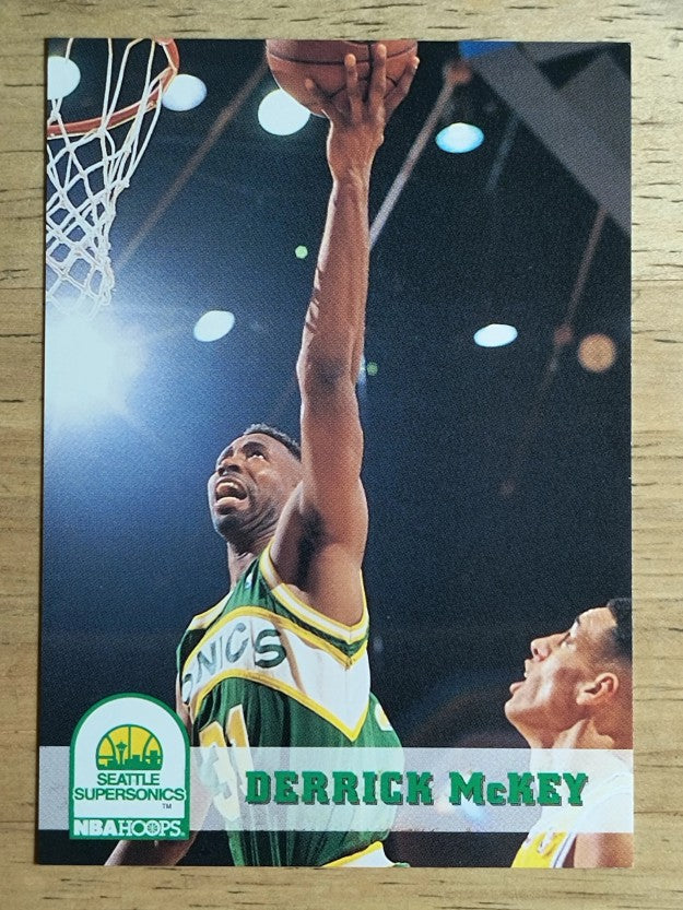 1993-94 Hoops #208 Derrick McKey
