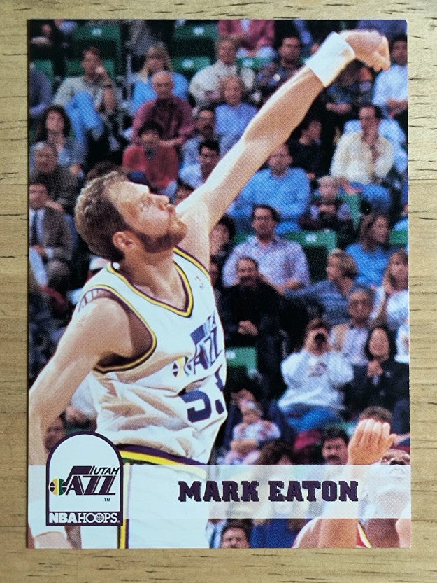 1993-94 Hoops #215 Mark Eaton