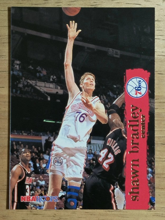 1995-96 Hoops #121 Shawn Bradley