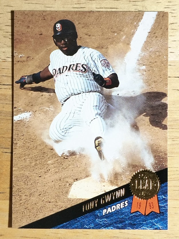 1993 Leaf #28 Tony Gwynn