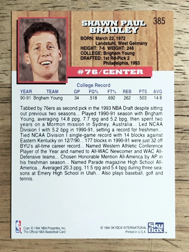 1993-94 Hoops #385 Shawn Bradley RC
