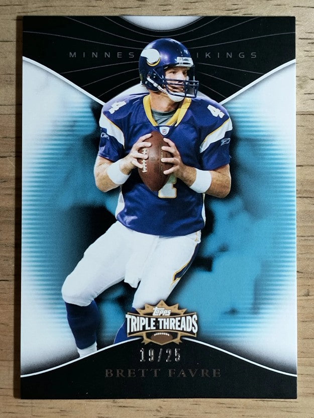 2009 Topps Triple Threads Sapphire #11 Brett Favre