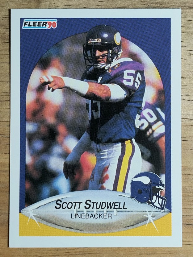 1990 Fleer #106 Scott Studwell