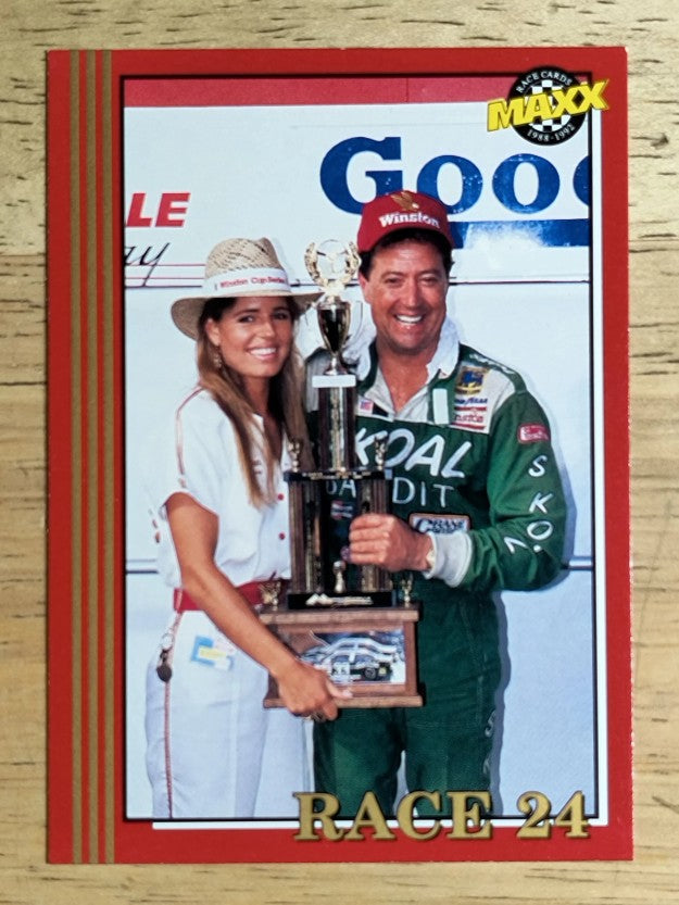 1992 Maxx Red #288 Harry Gant/Year in Review