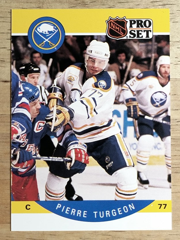 1990-91 Pro Set #31 Pierre Turgeon