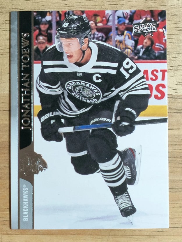 2020-21 Upper Deck #44 Jonathan Toews