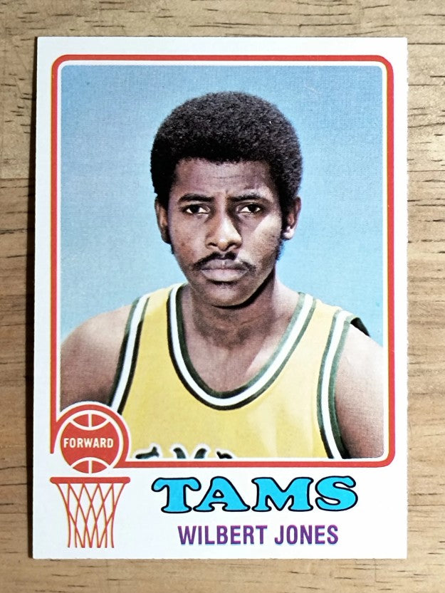 1973-74 Topps #221 Wilbert Jones (NMMT)