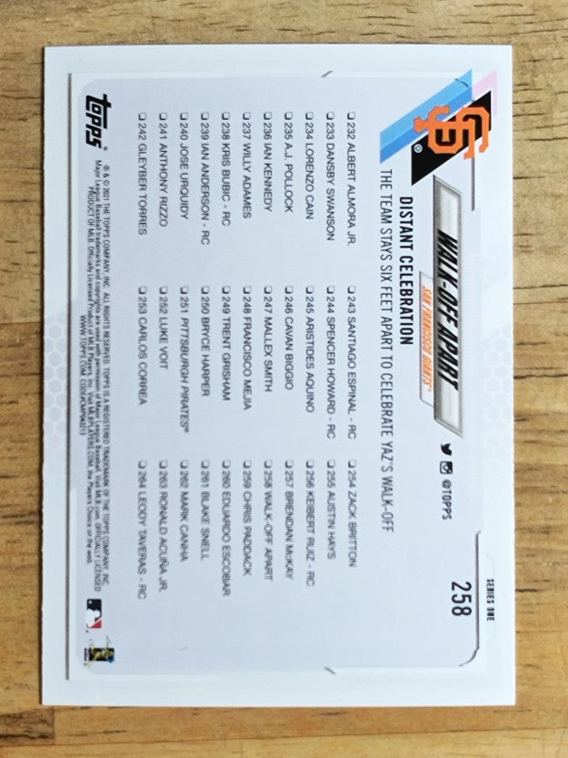 2021 Topps #258 Walk-Off Apart/Mike Yastrzemski