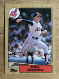 1987 Topps #694 Phil Niekro