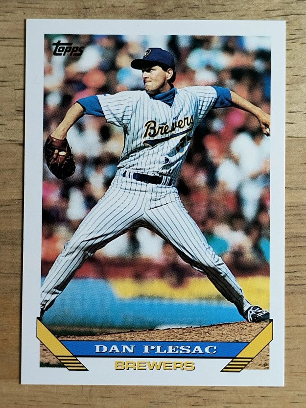 1993 Topps #16 Dan Plesac