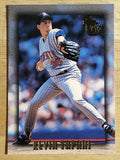 1995 Topps Embossed #81 Kevin Tapani