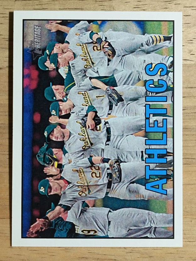2016 Topps Heritage #353 Oakland Athletics