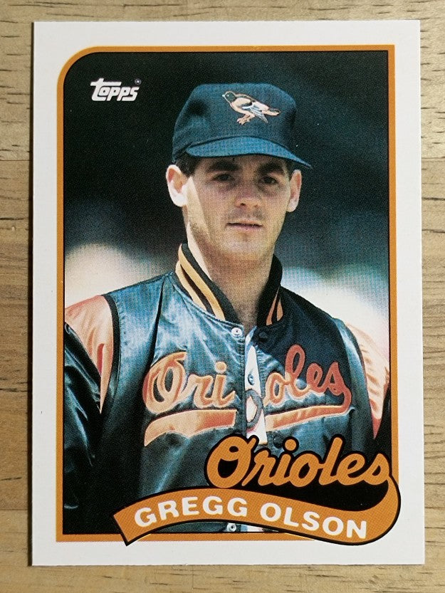 1989 Topps Traded #89T Gregg Olson
