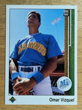 1989 Upper Deck #787 Omar Vizquel RC (EXMT)